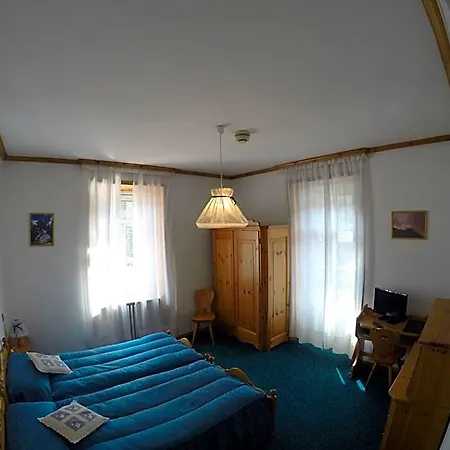 Hotel Fiames *