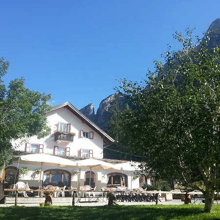 Fiames Hotel *