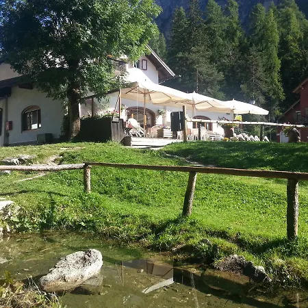 Hotel Fiames *