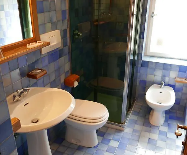 피아메스 호텔 *