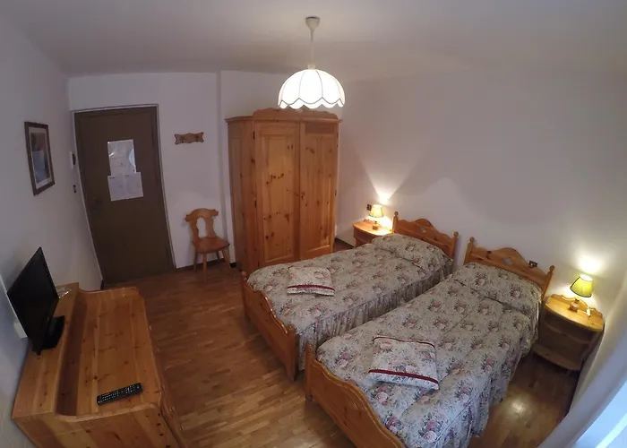 호텔 피아메스 *